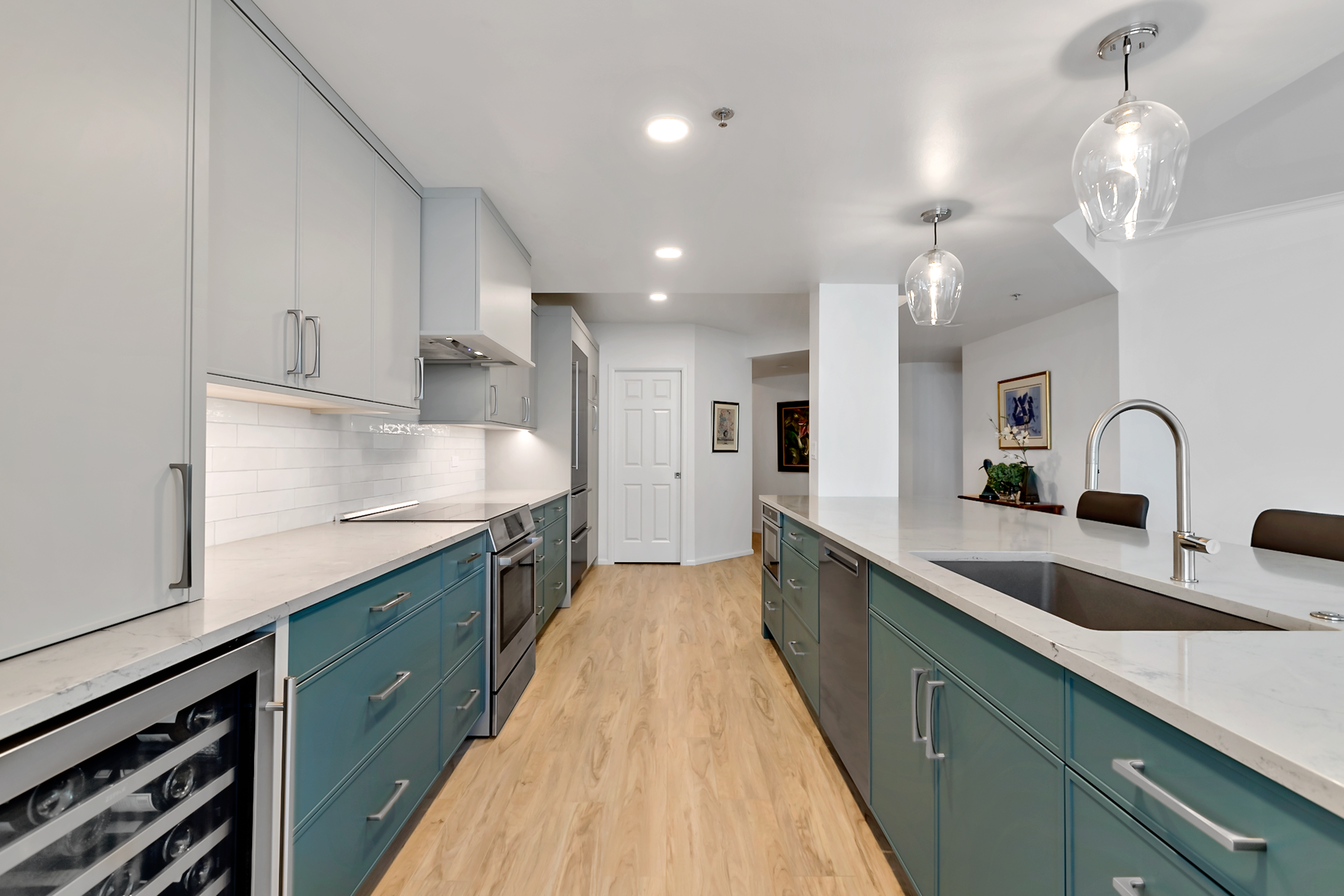 High Rise Condo — room detail