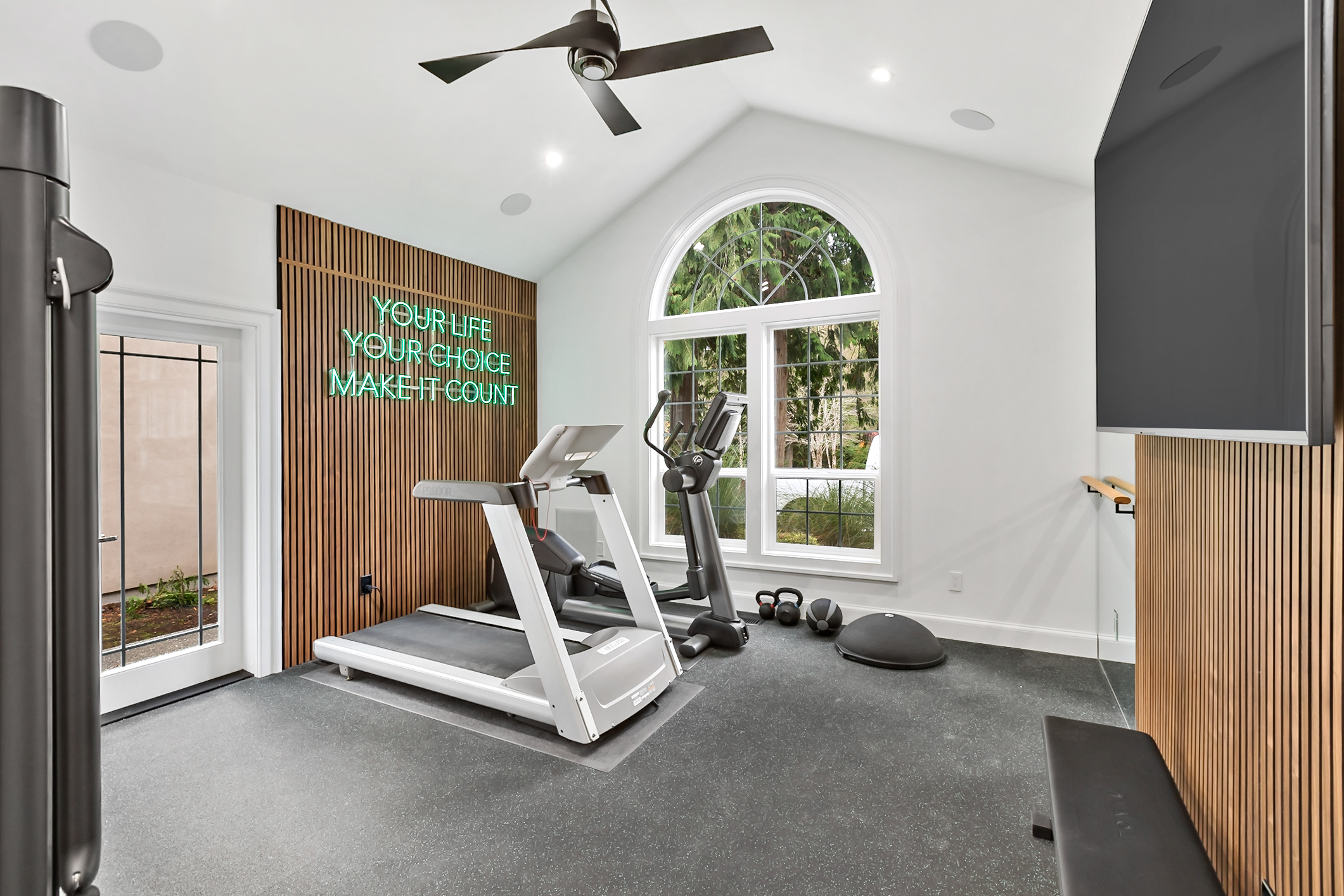 Home Gym — main view