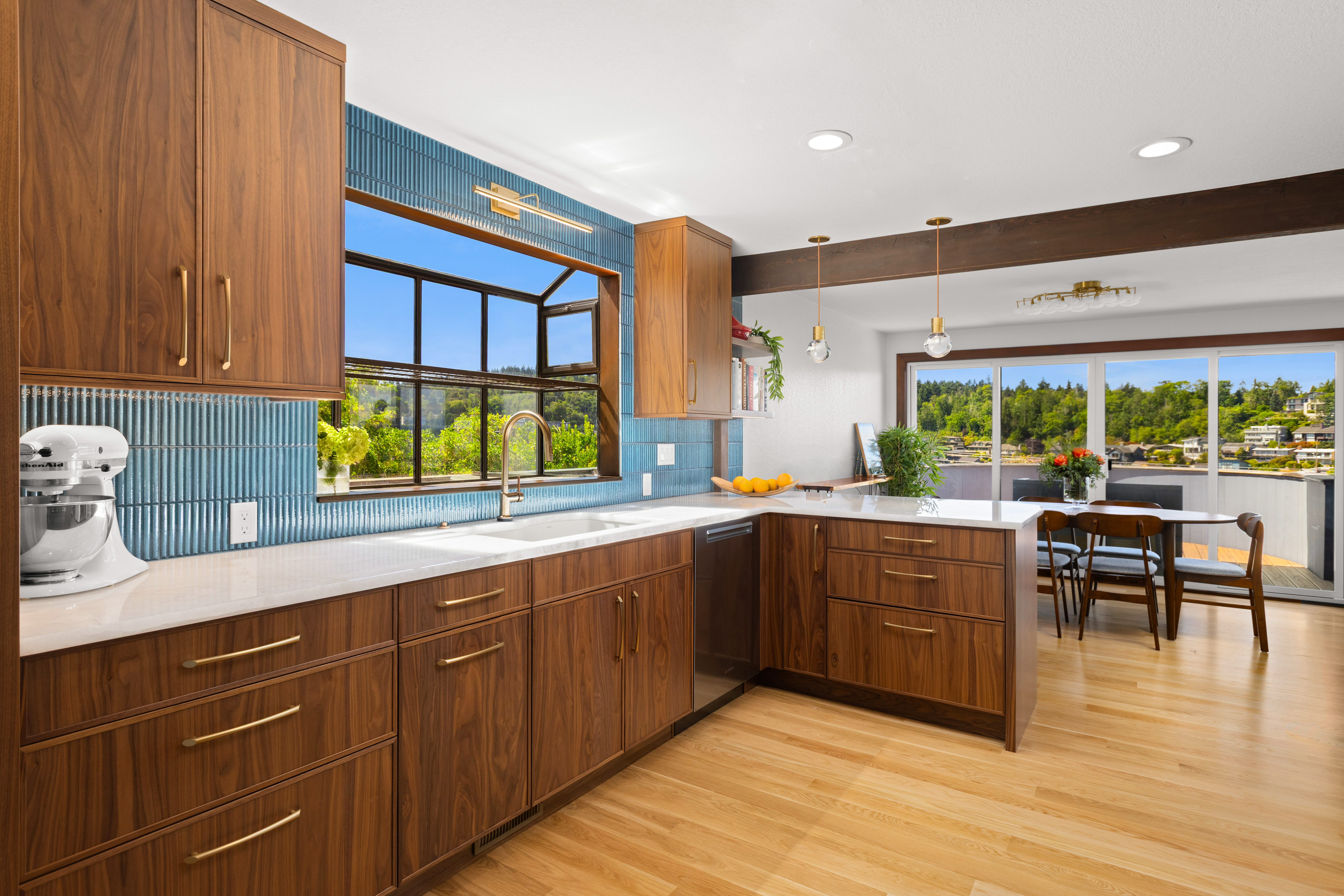 Retro Refresh - kitchen finishes